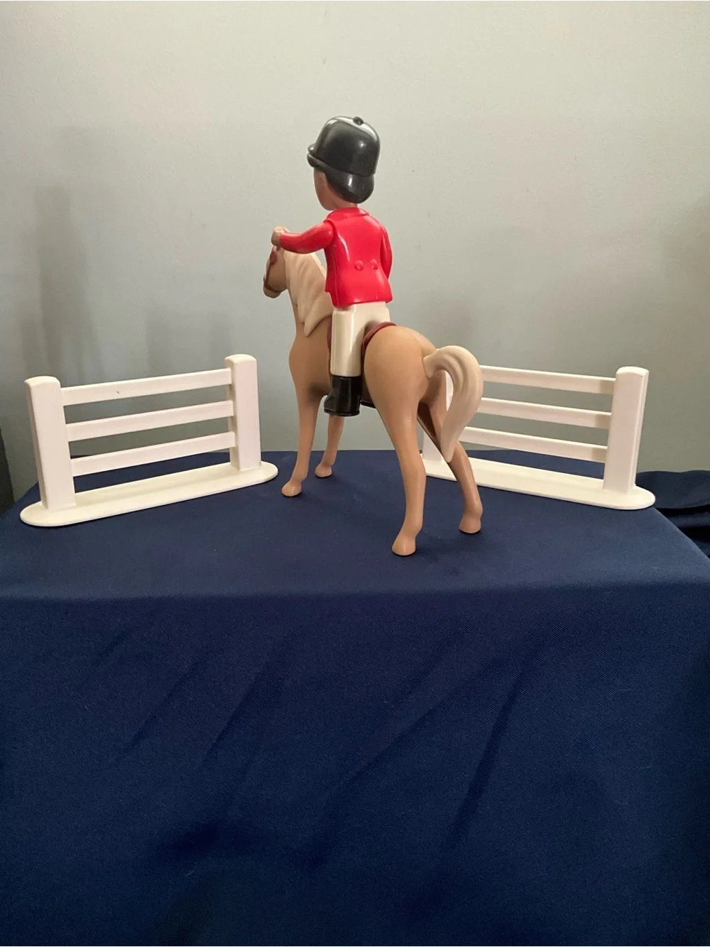 Little Tikes Miniature Dollhouse Barn 1990’3 Stable Jockey Horse, and fences